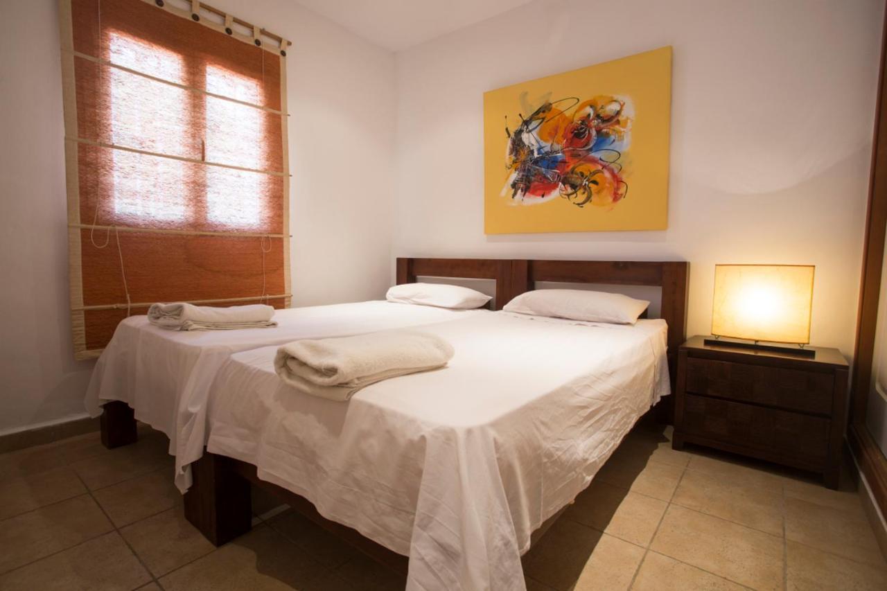 Villa Tom Is Near To Playa Den Bossa Sant Jordi de ses Salines المظهر الخارجي الصورة